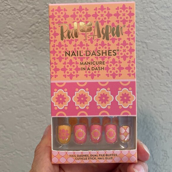 Red Aspen Nails - Mosaic for Margie Pink Patterned Nail Dashes NEW - Picture 1 of 5